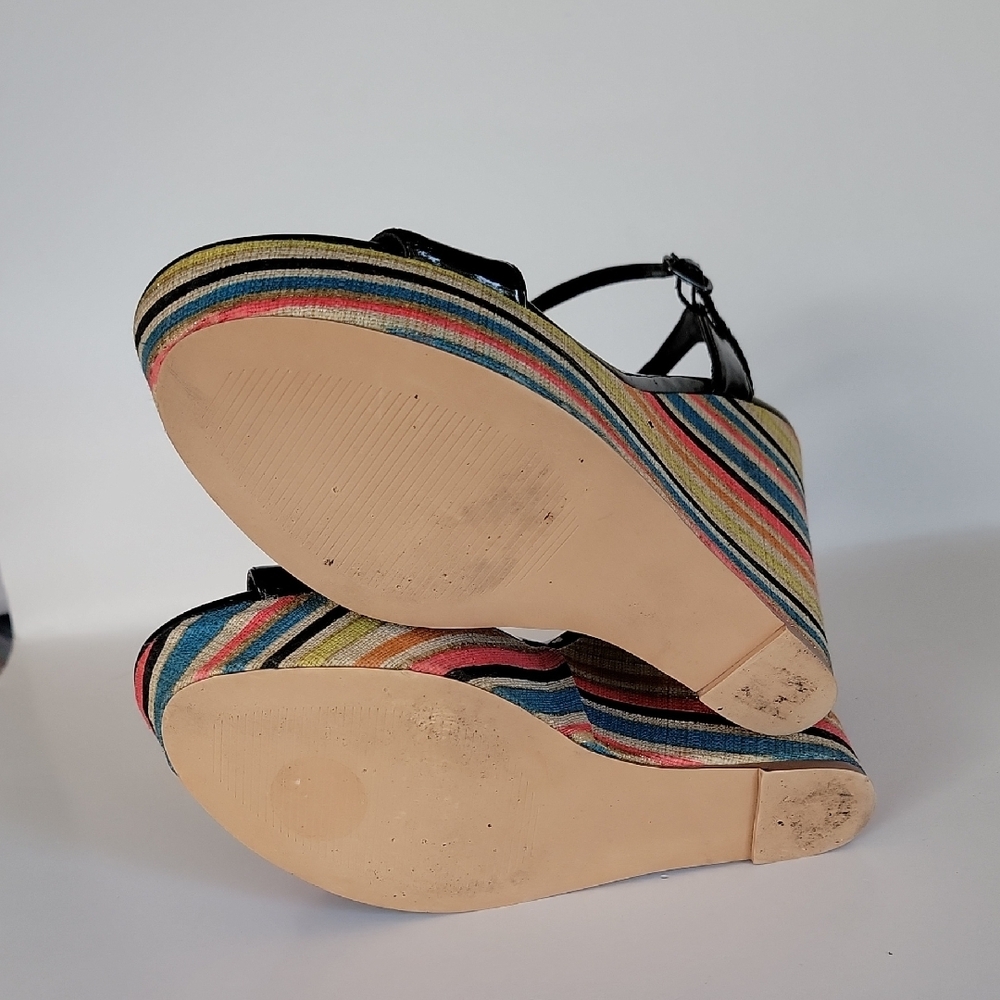 Steve Madden P-Sophia Black and Multicolor Striped Wedges Size 6.5 - Picture 7 of 7